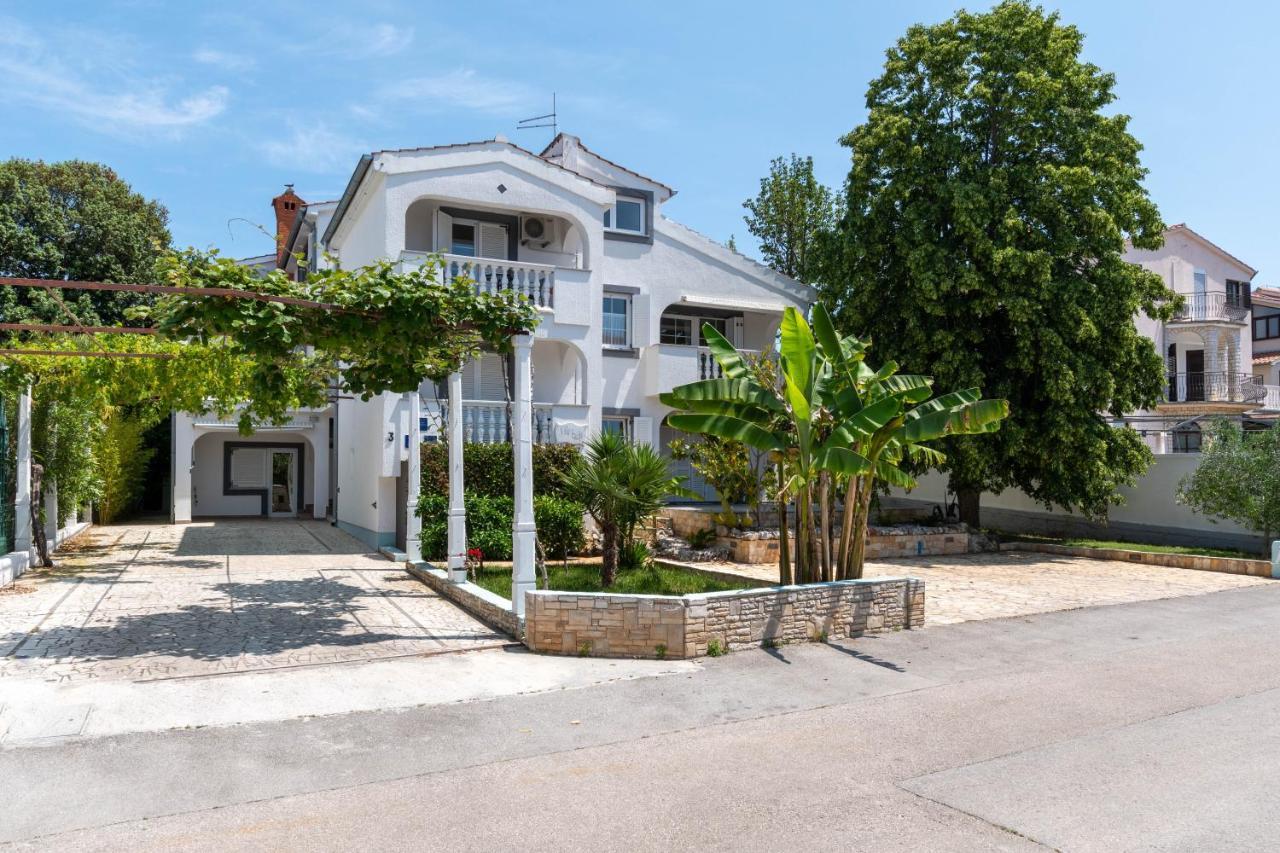 Villa Lucija Pjescana Uvala Kültér fotó