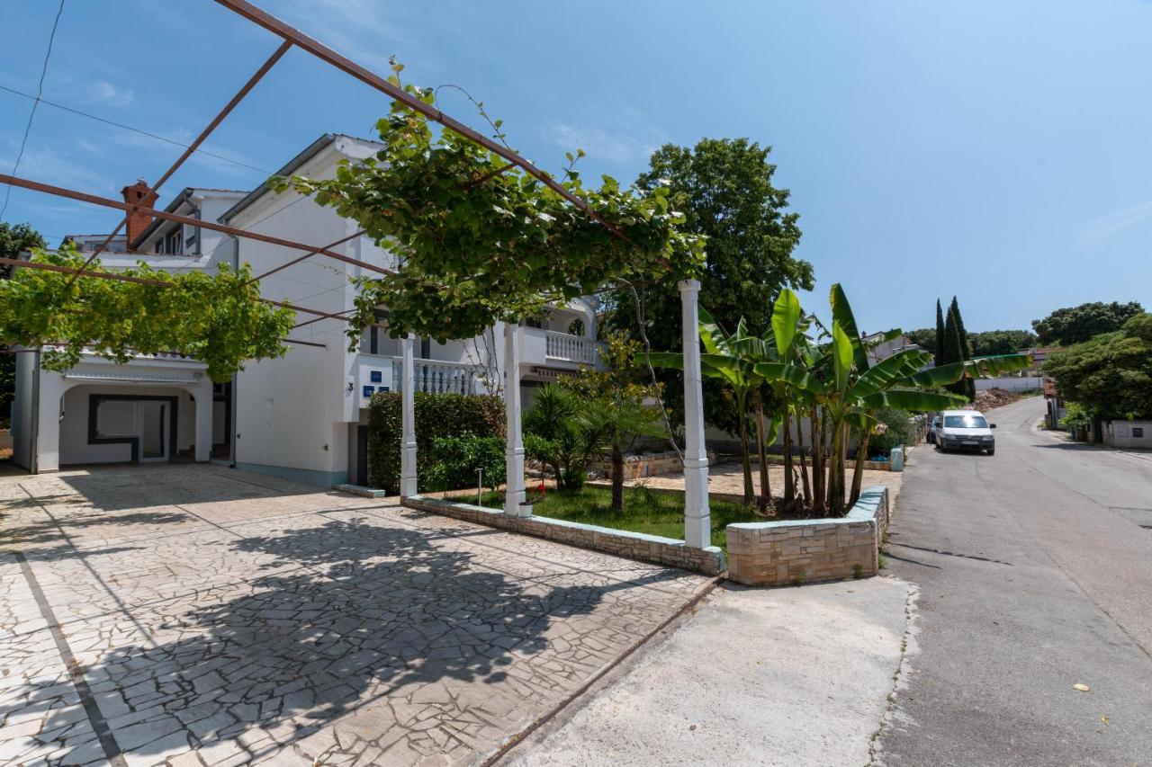 Villa Lucija Pjescana Uvala Kültér fotó