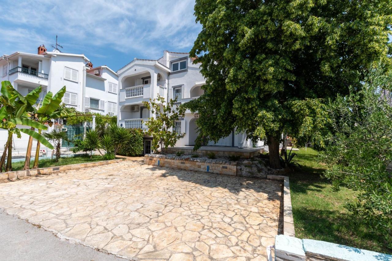 Villa Lucija Pjescana Uvala Kültér fotó
